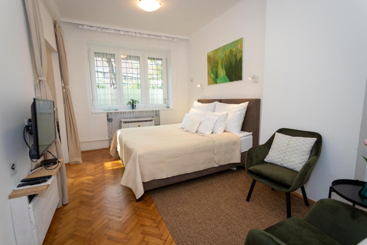 Sunbird Apartman บูดาเปสต์ ภายนอก รูปภาพ